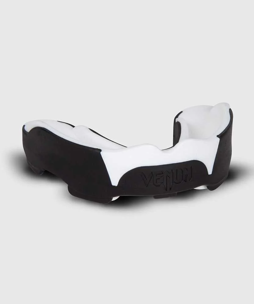 Mouthguard Venum Predator  - Image 12